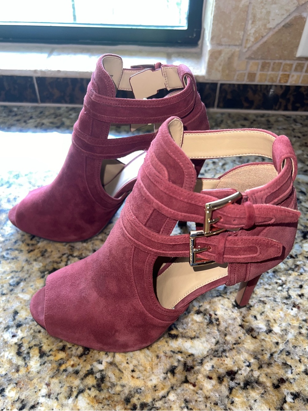 Women's Suede Open-Toe Buckle Heels in Wine